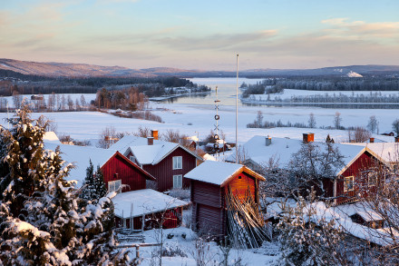 Vinter i Hälla by, Leksand